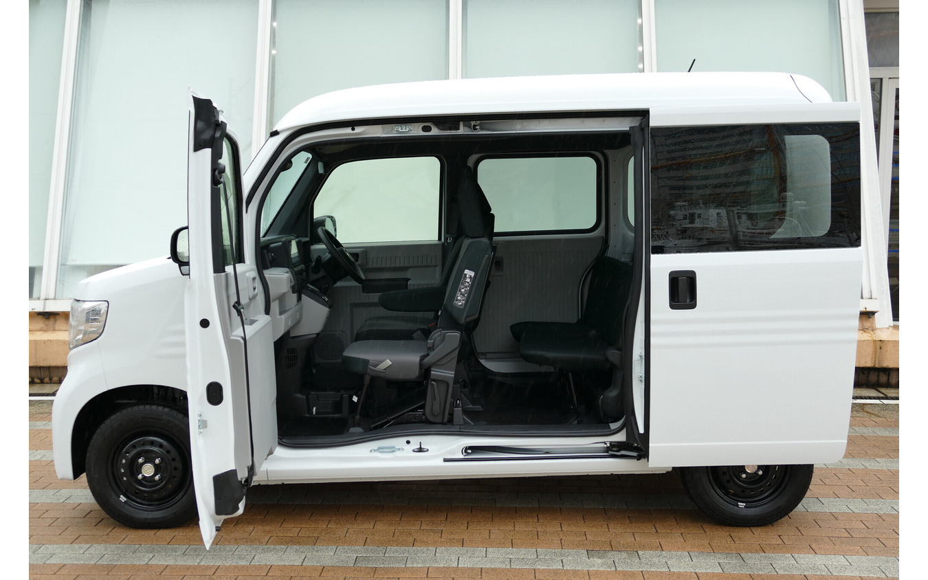 ホンダ N-VAN e: