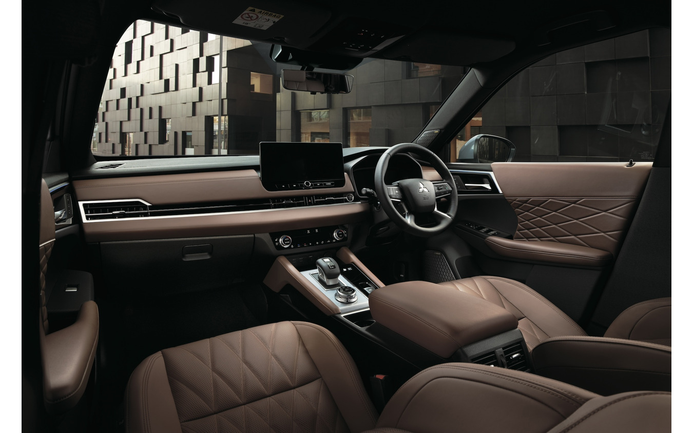 P Executive Package