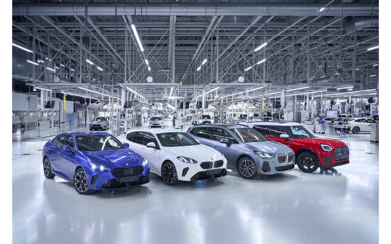 ドイツのライプツィヒ工場で生産されるBMWとMINI