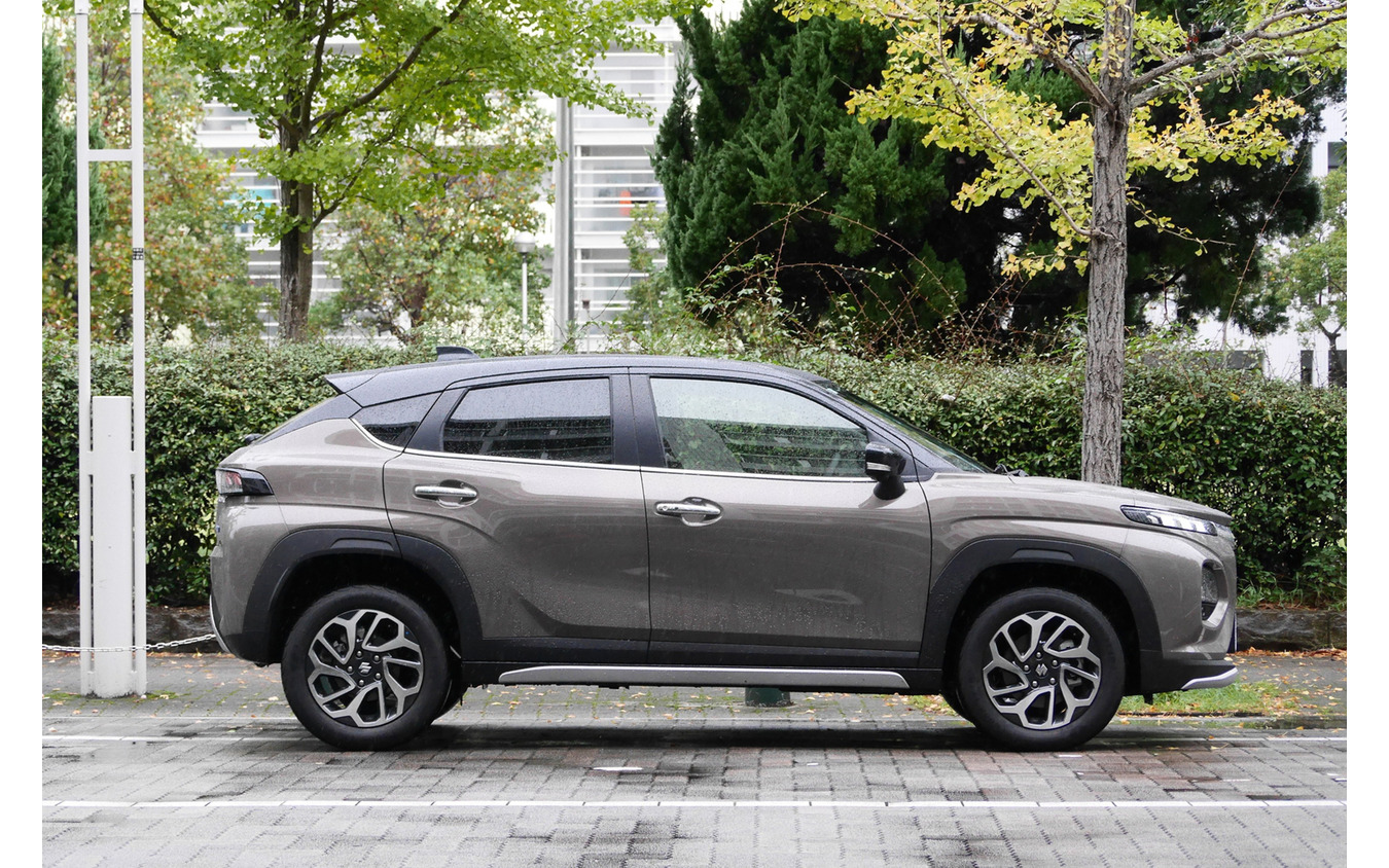 スズキ フロンクス(2WD)