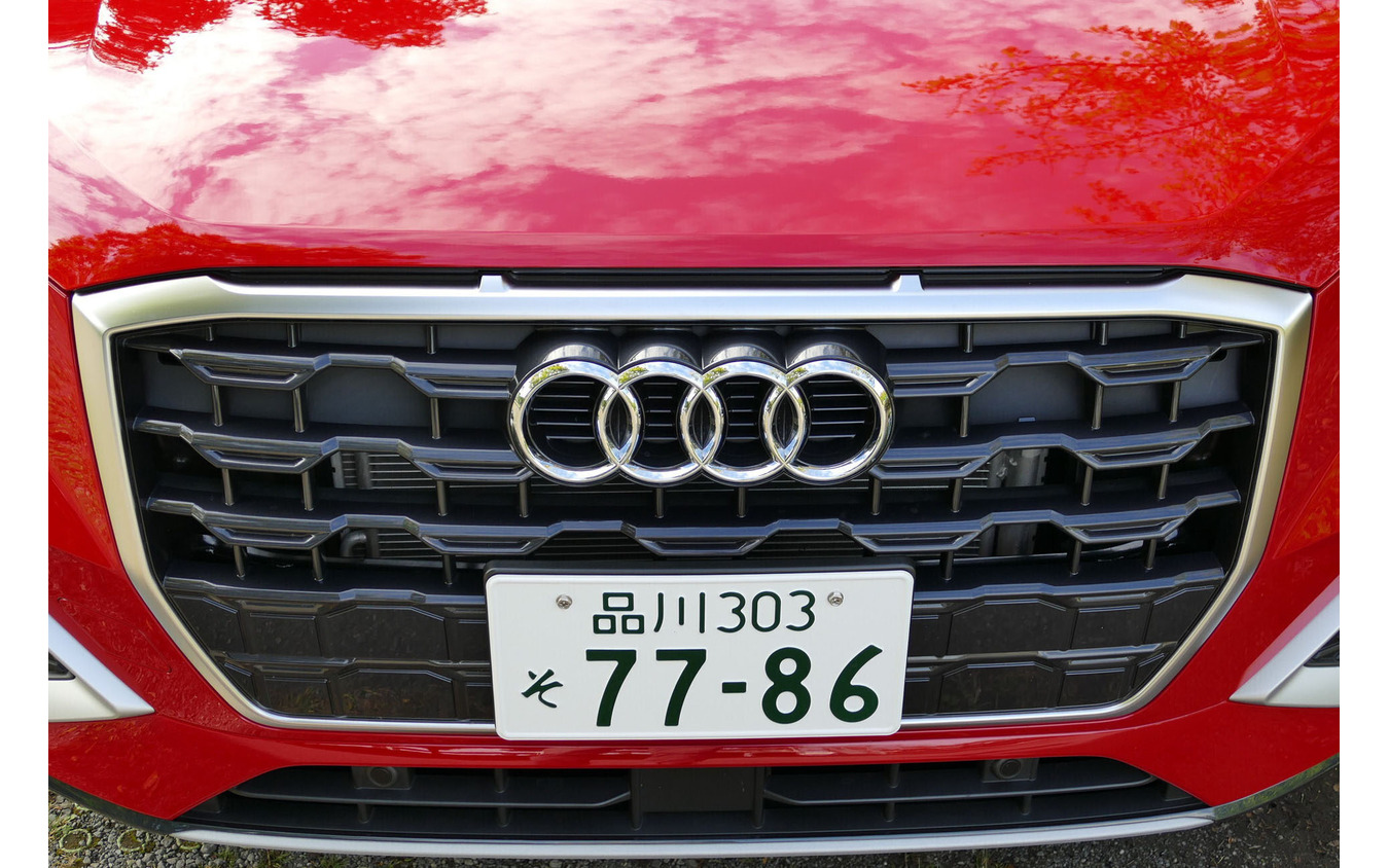 アウディQ2 35 TFSI advanced