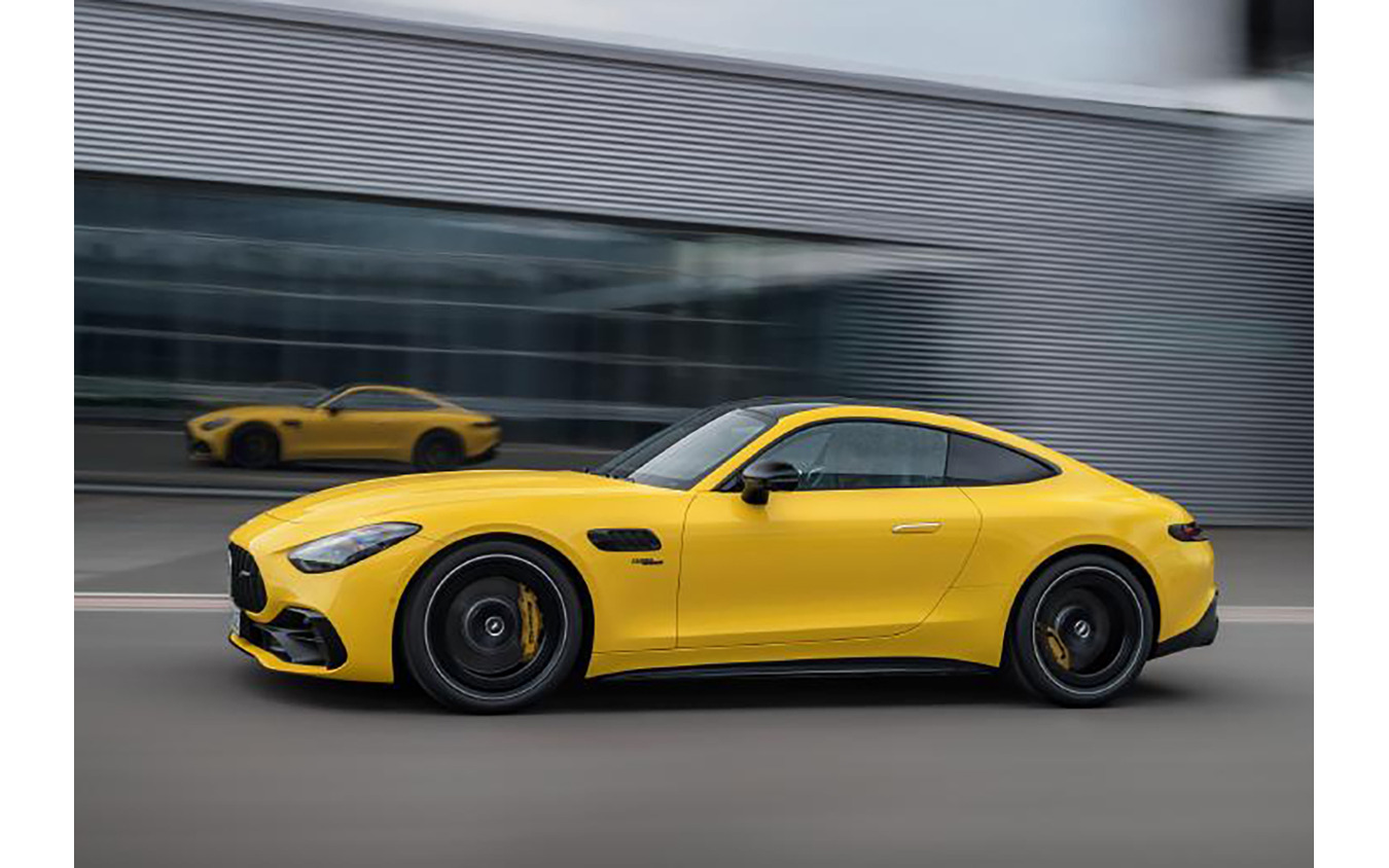 メルセデスAMG GT43 クーペ 新型