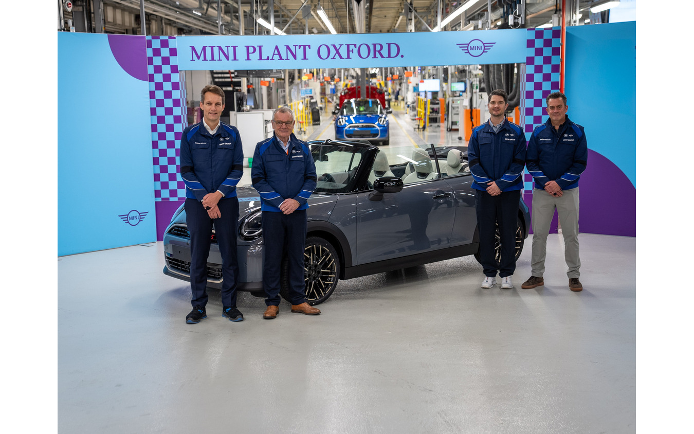 MINI クーパー・コンバーチブル 新型が英国工場で生産開始