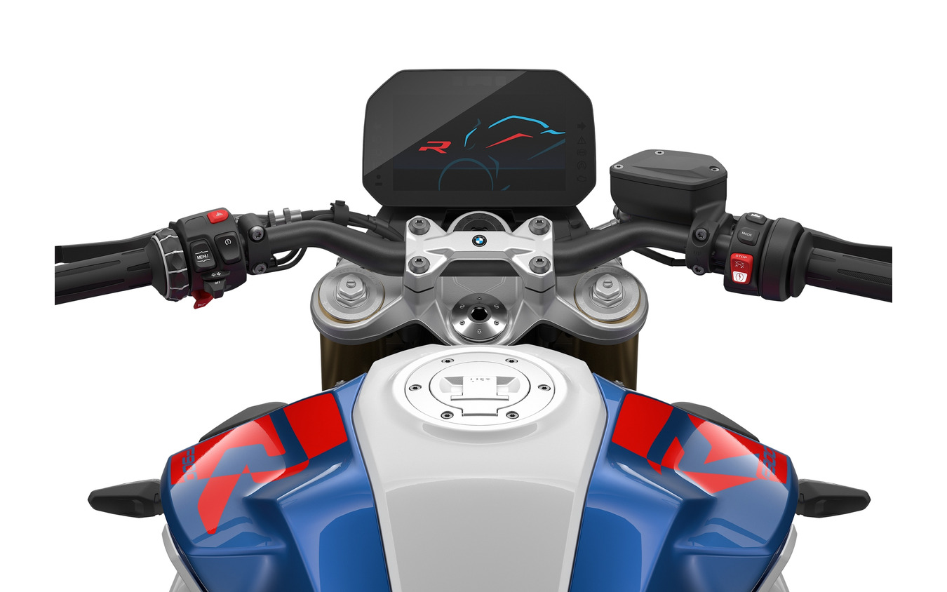 BMW F 900 R 改良新型
