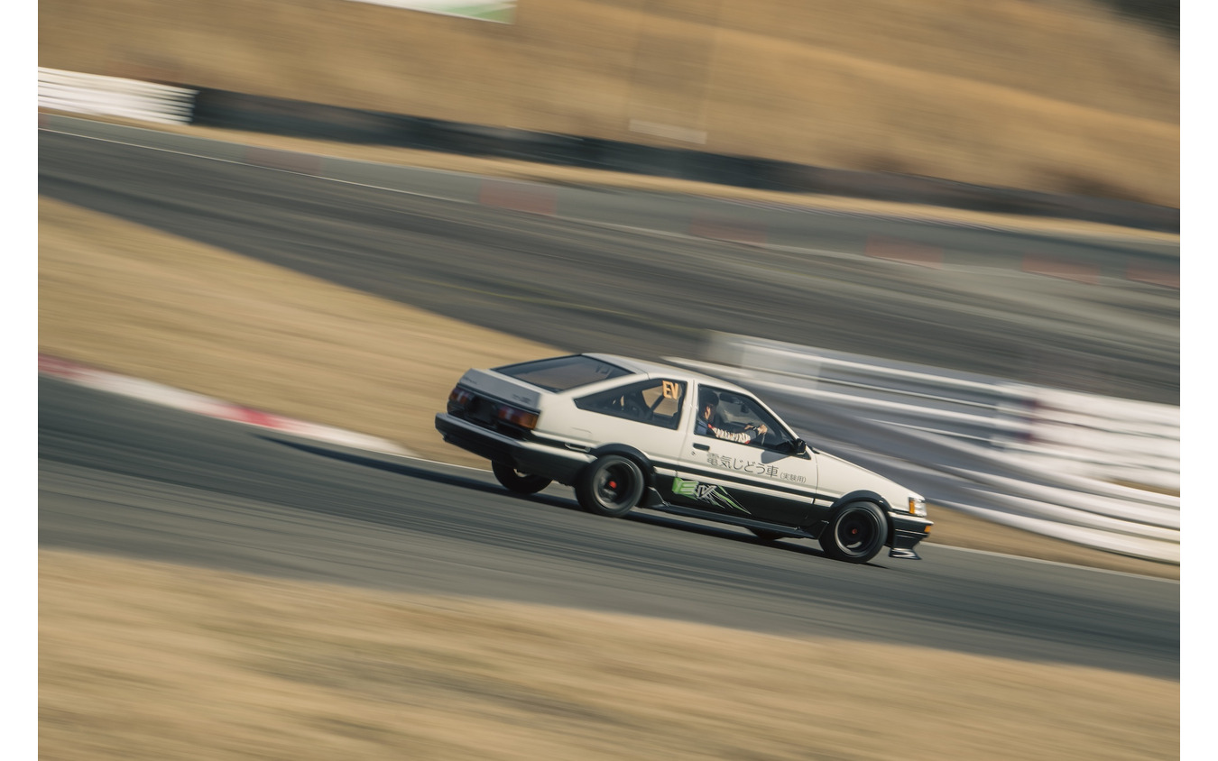 トヨタ AE86 BEVコンセプト