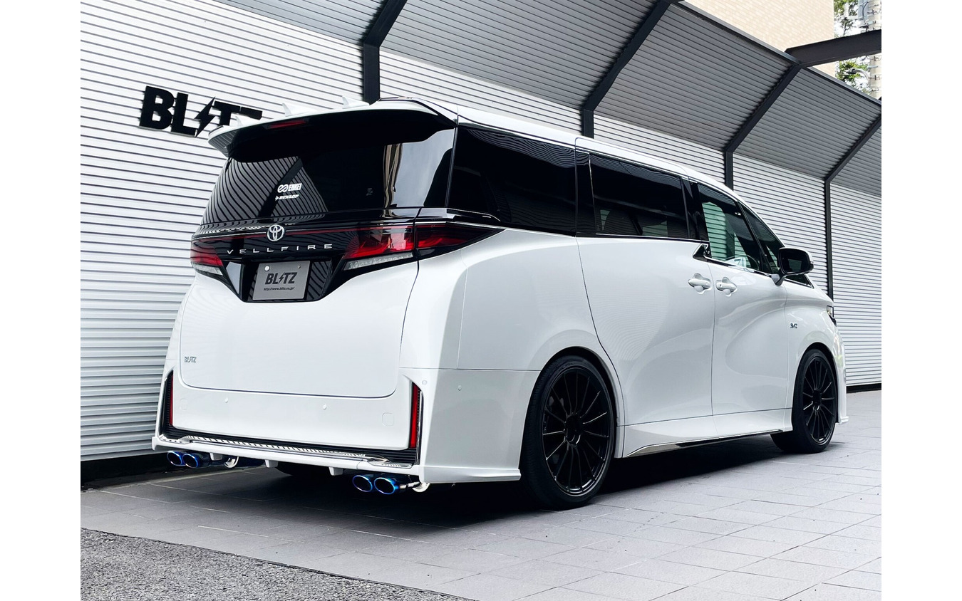 ニュルスペック・カスタムエディションVSR ヴェルファイア装着例(BLITZエアロ装着車)