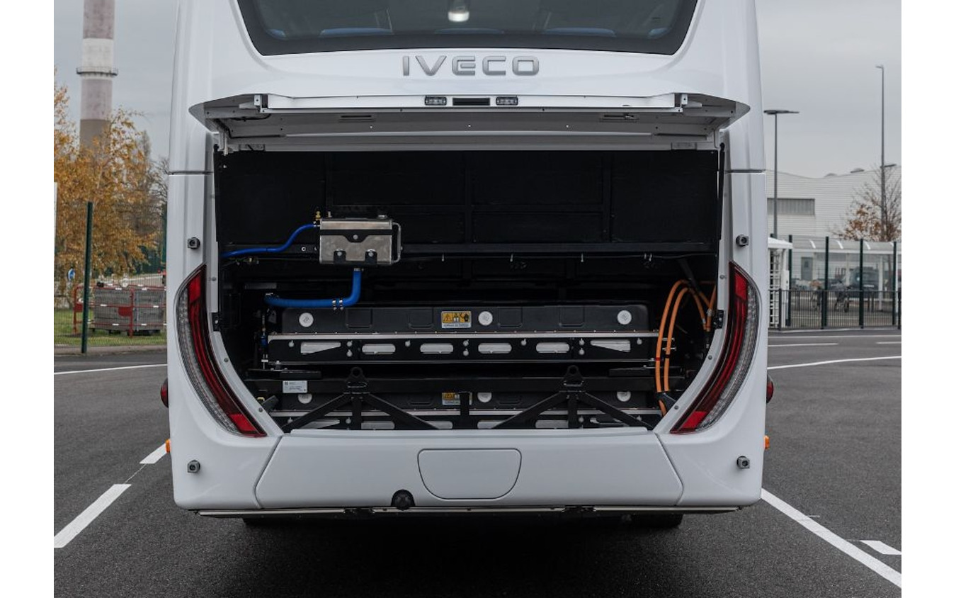 IVECOの新型電気バス「CROSSWAY ELEC」