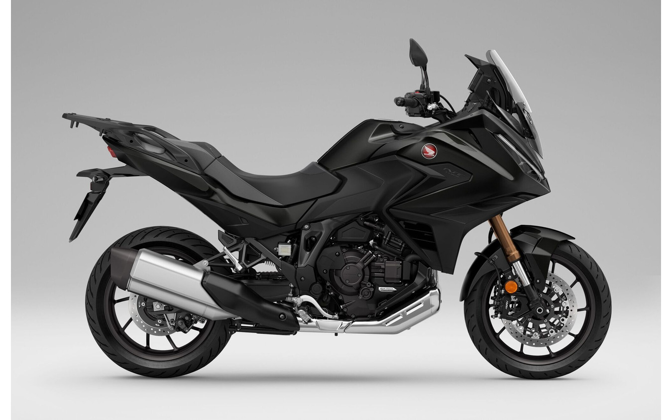 ホンダ NT1100 改良モデル