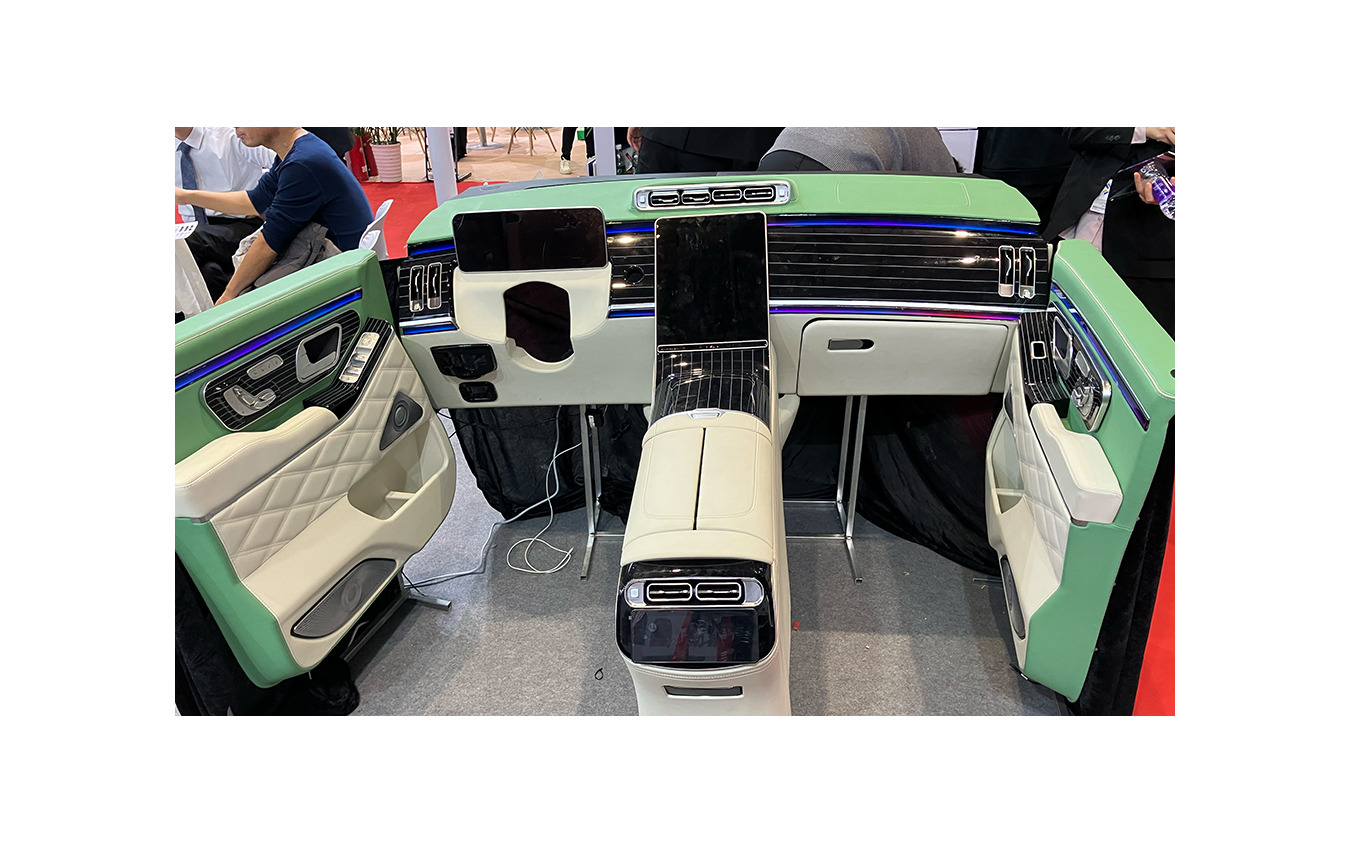 旧車の「内装アップグレード」製品のサンプル