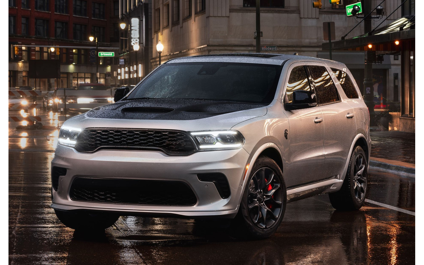 ダッジ『デュランゴ』のV8「HEMI」エンジン搭載車