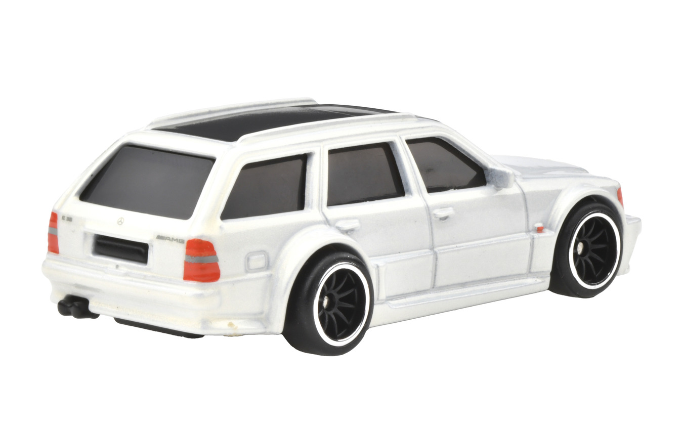 メルセデス・ベンツ E36 AMG(1月4日発売)