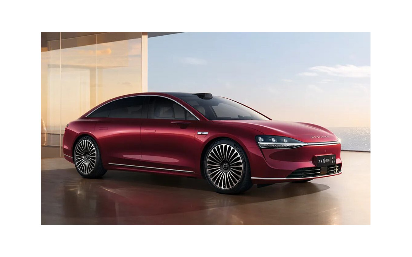 ファーウェイと共同開発した北京汽車の新型セダン「享界S9」