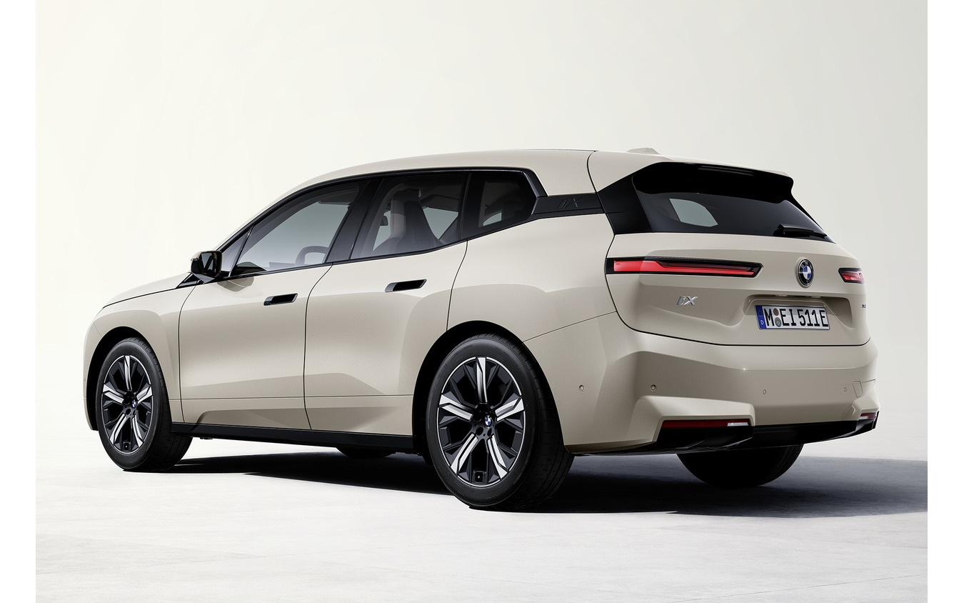 BMW iX xDrive45