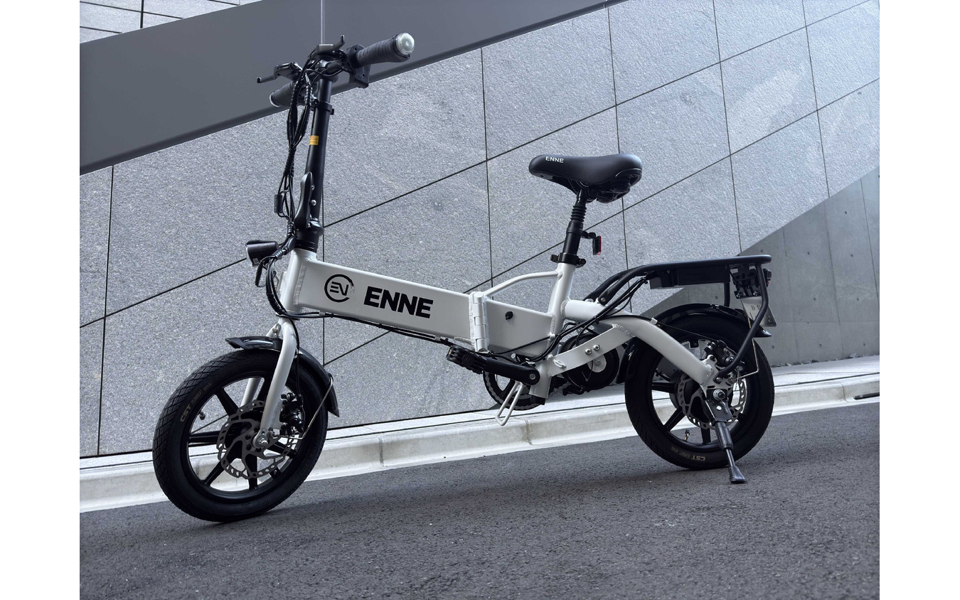 特定原付「ENNE」シリーズの2025年モデル『ENNE T350 Pro』