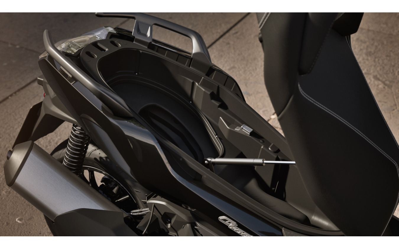 BMW『C 400 GT』