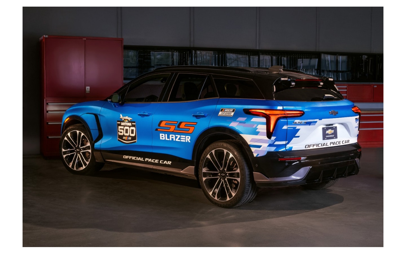 シボレー『ブレイザーEV SS』のペースカー仕様