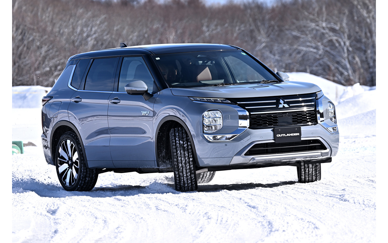 三菱 アウトランダーPHEV