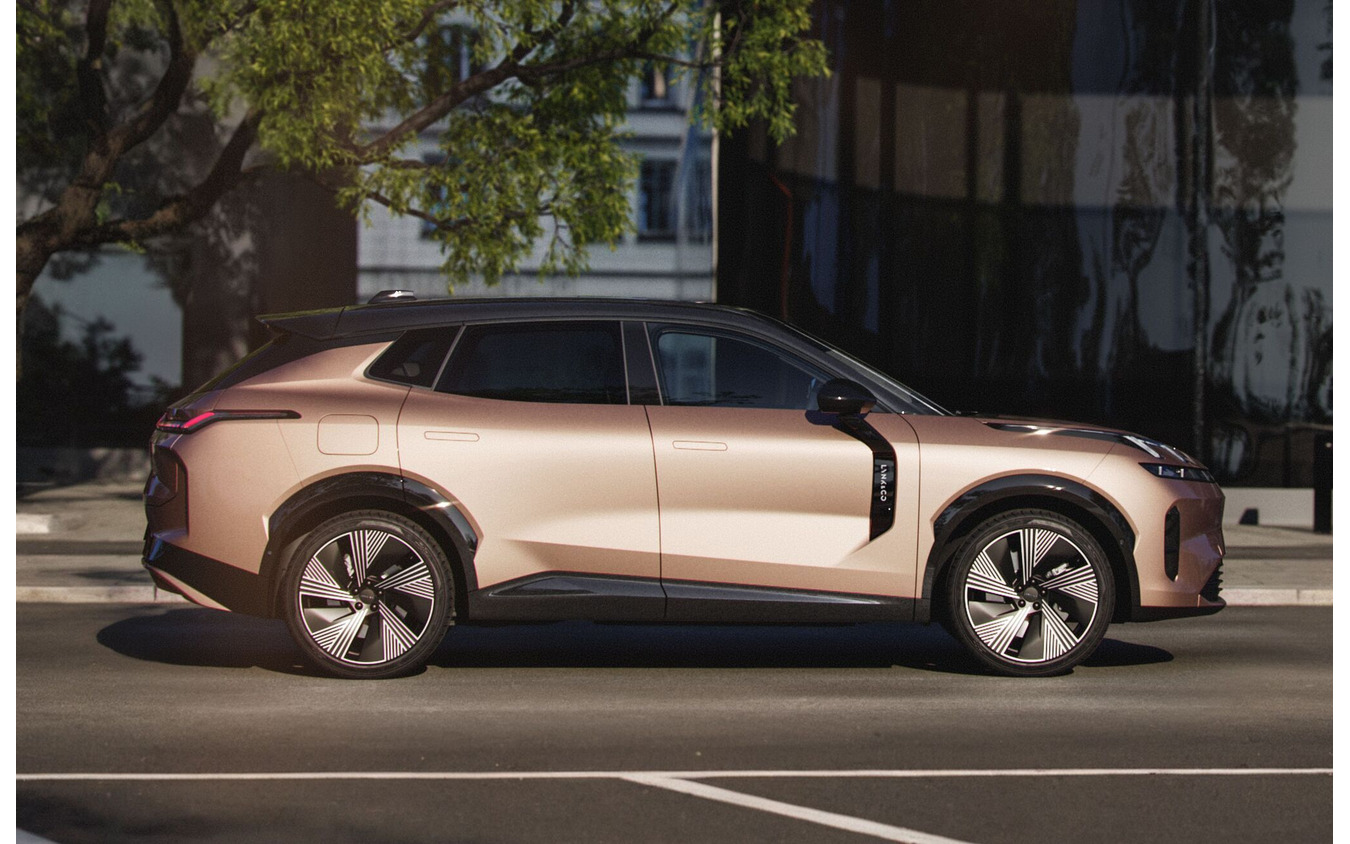 Lynk & Co 08