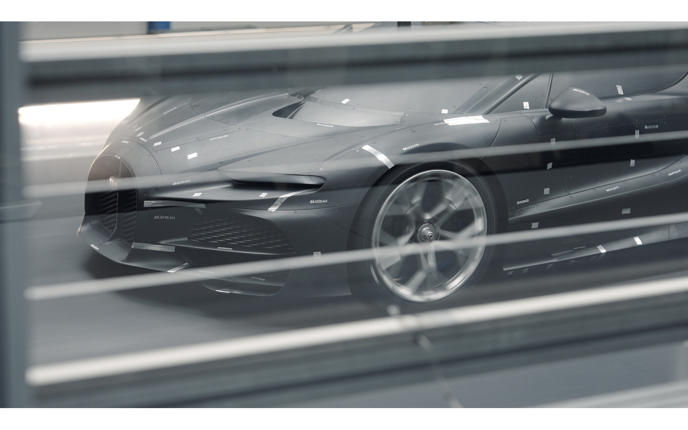 ブガッティの新型ハイパーカー『トゥールビヨン』