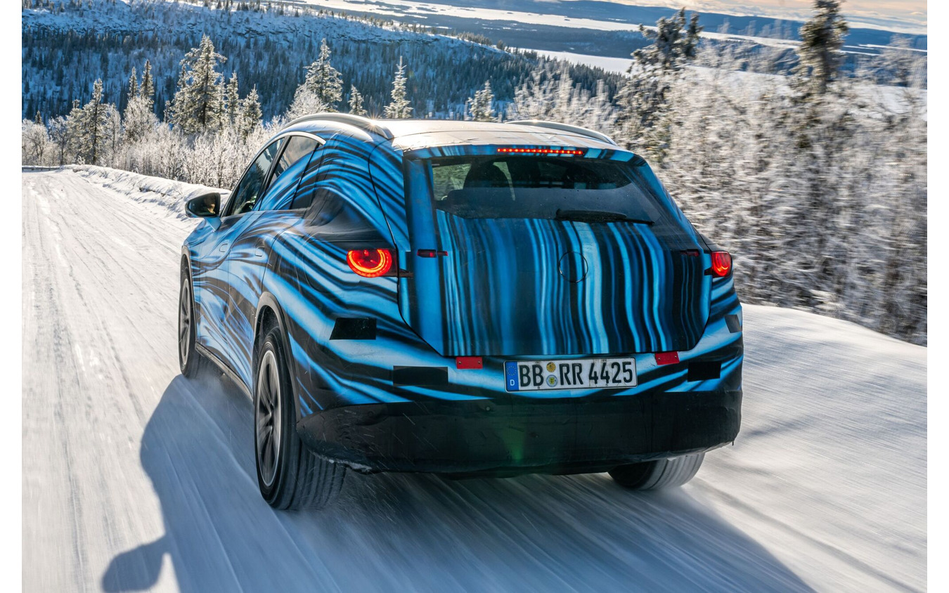 メルセデスベンツ『GLC』次期型のプロトタイプ