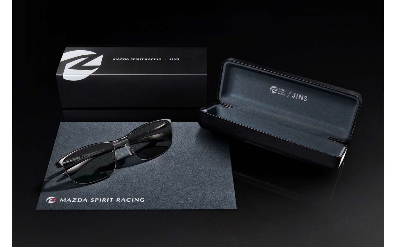 マツダとJINSが共同開発した「MAZDA SPIRIT RACINGドライビングサングラス」