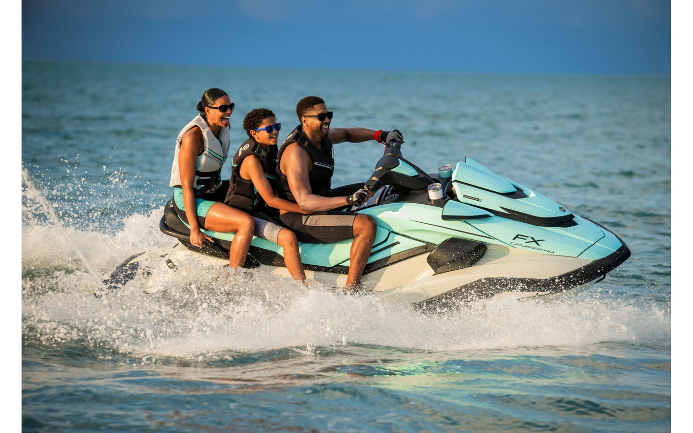 ヤマハ発動機の水上オートバイ「WaveRunner」に搭載されるヤマハ製オーディオ