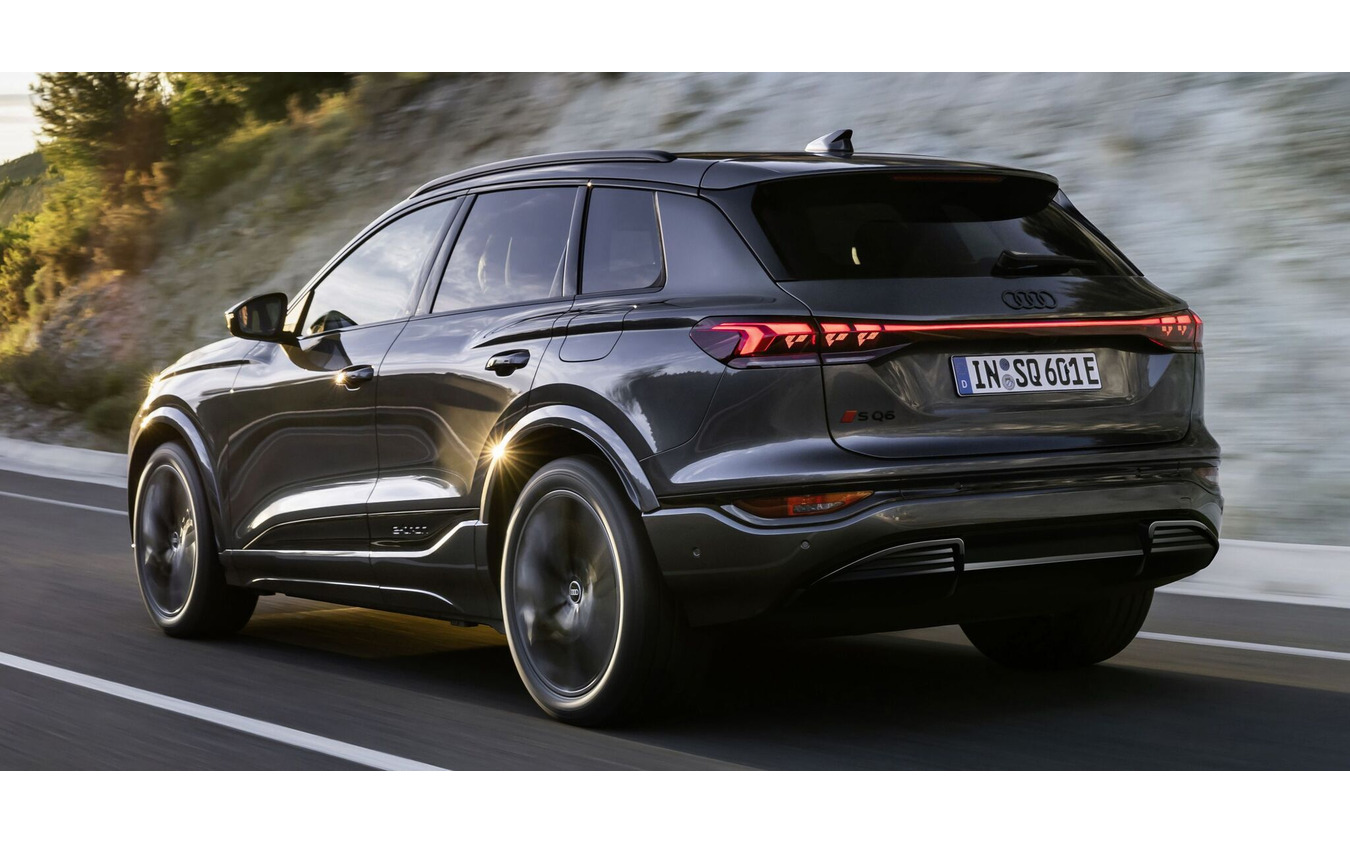 アウディ SQ6 e-tron
