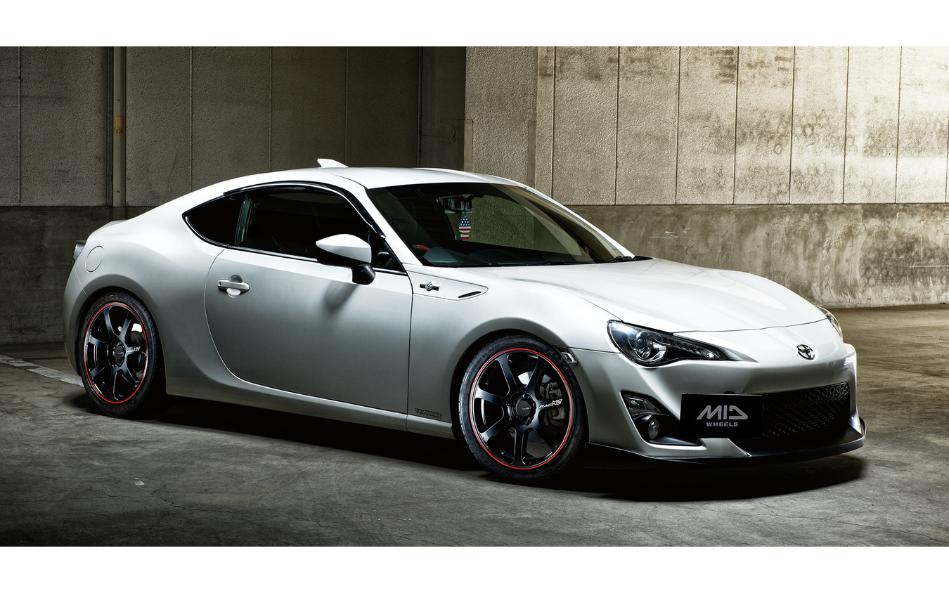 MID RACING R07