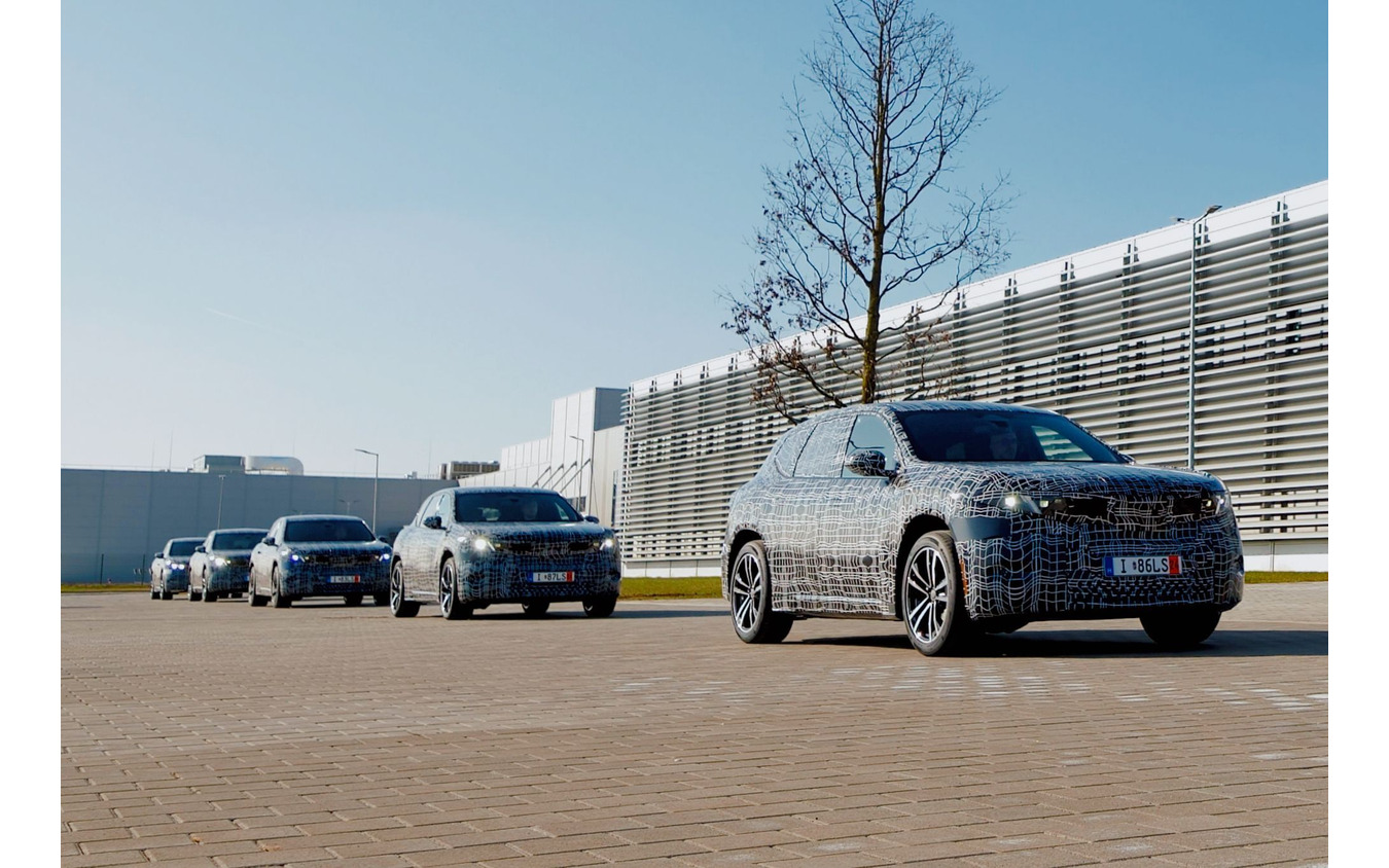 BMW『iX3』の試作車を生産開始