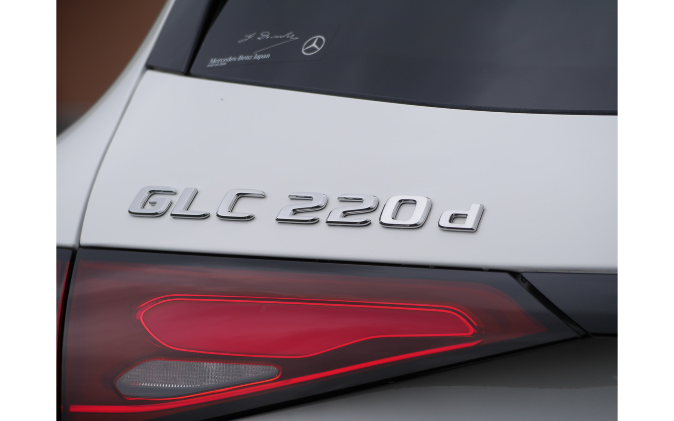 メルセデスベンツ GLC220d Core