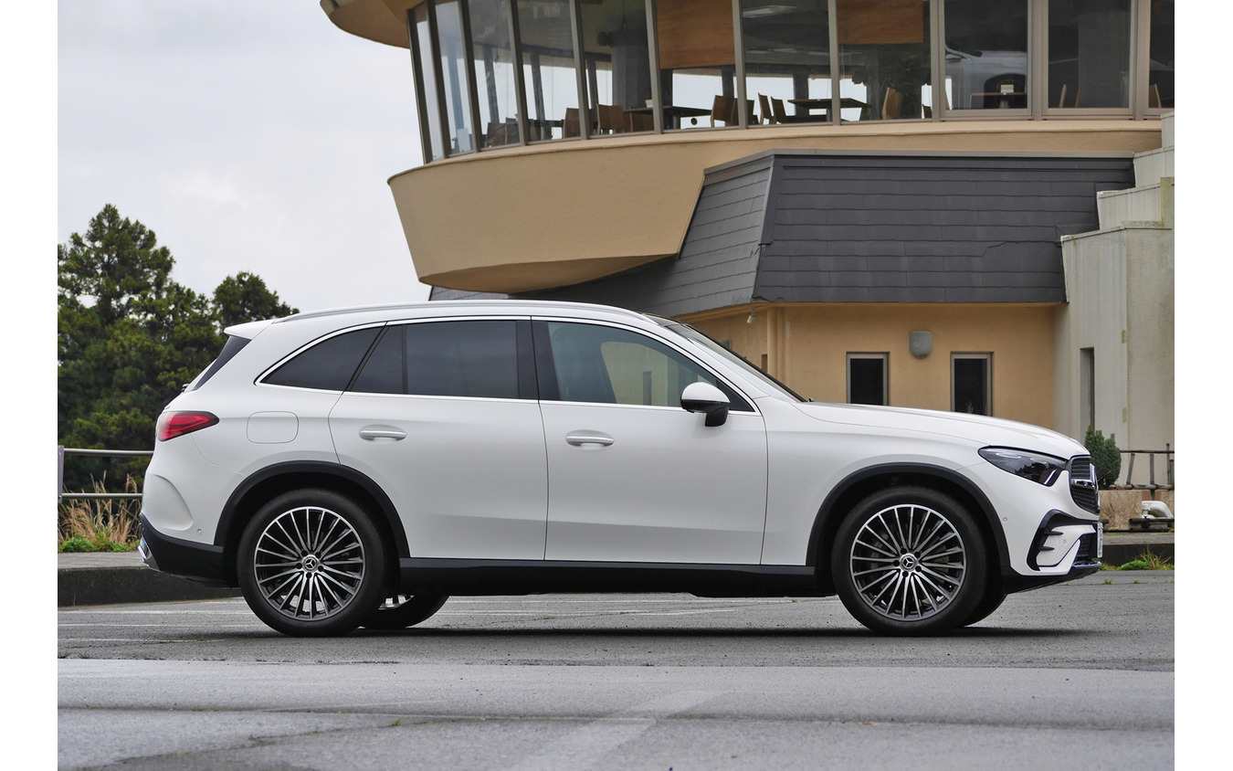 メルセデスベンツ GLC220d Core