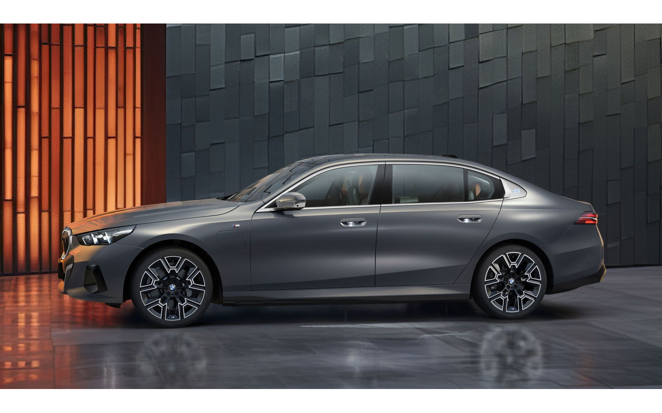 BMW『5シリーズ』のロングホイールベース仕様