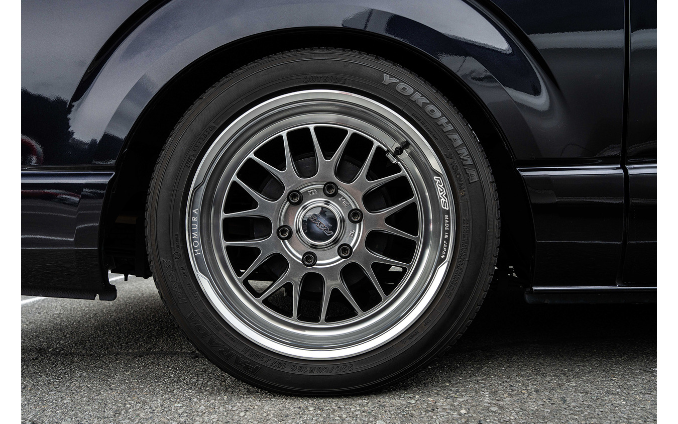TOYOTA ハイエース × ホムラ2×9L-RA…レイズファンミーティング2025