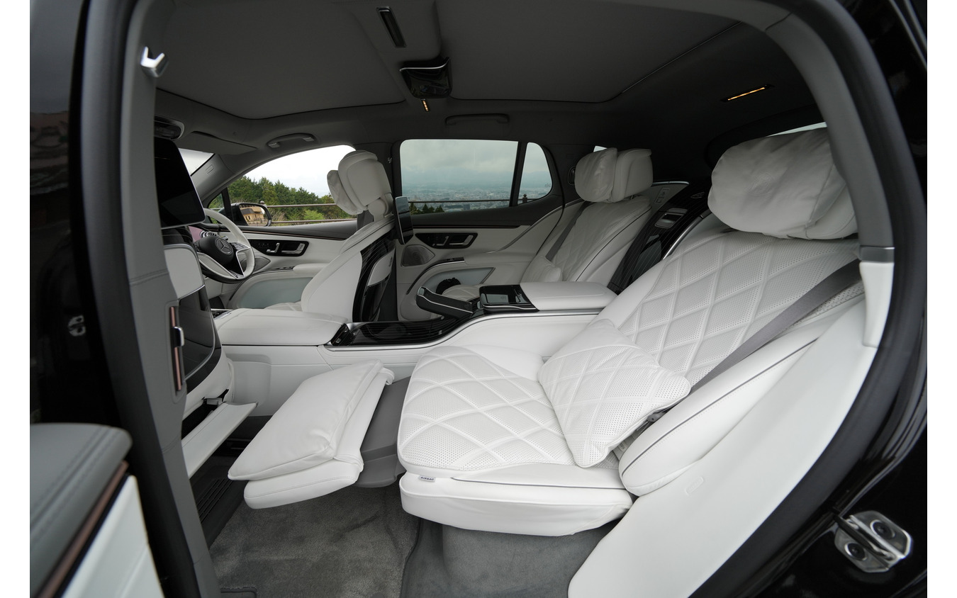 メルセデスマイバッハ EQS 680 SUV