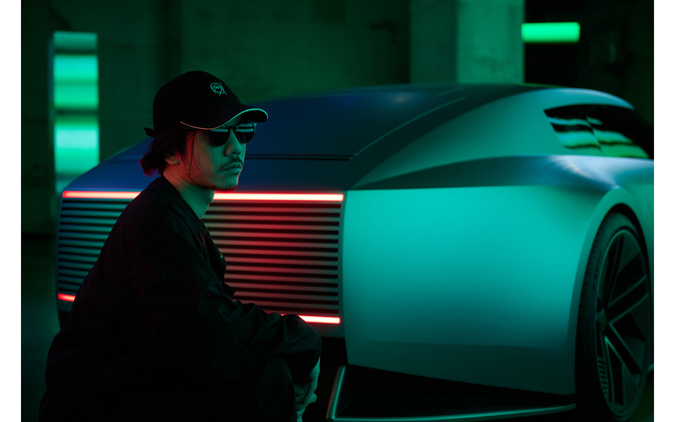 ジャガーがYOSHIROTTEN氏の没入型ビジュアルインスタレーションとともに、「TYPE 00」を東京でアジア初公開