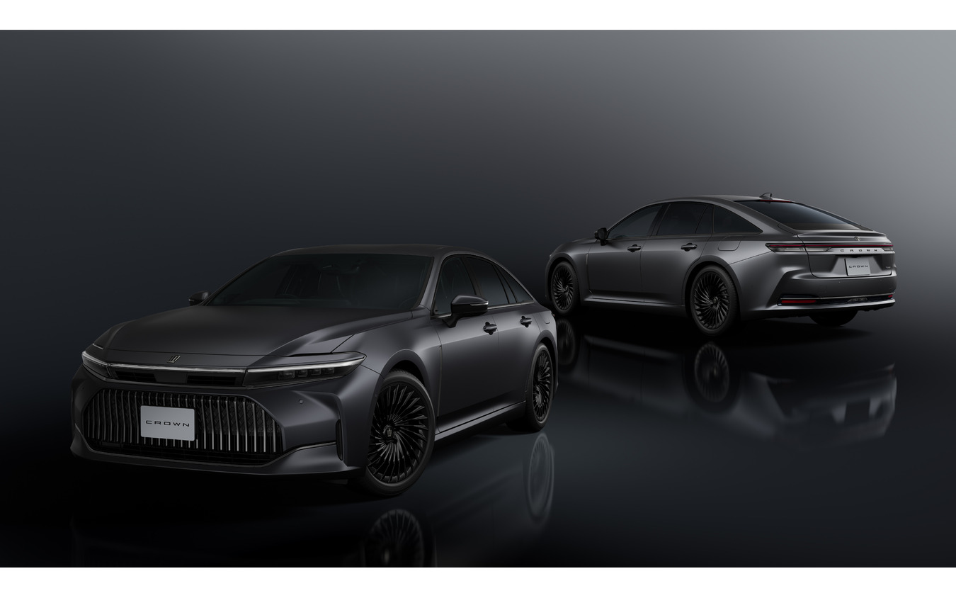 トヨタ クラウン Z “THE LIMITED-MATTE METAL”