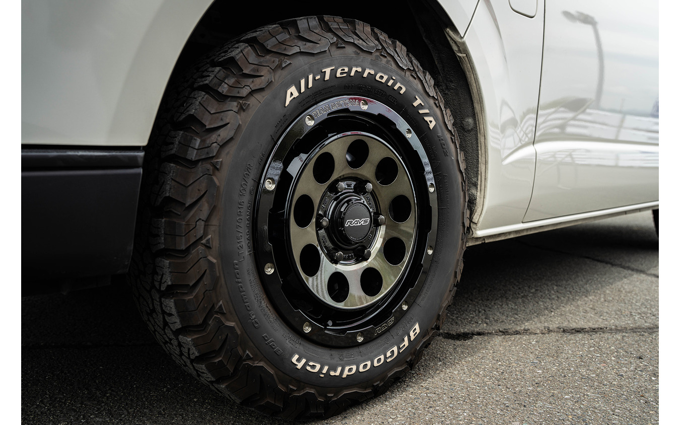 TOYOTA ハイエース × チームデイトナ D9/M9+