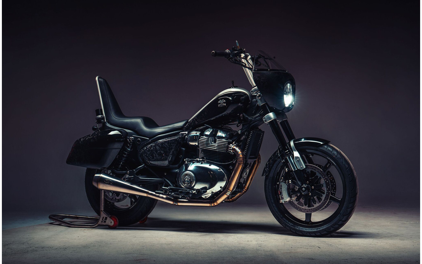 ロイヤルエンフィールドが「ザ・グレート・フロッグ」とコラボしてカスタムした『スーパーメテオ650』
