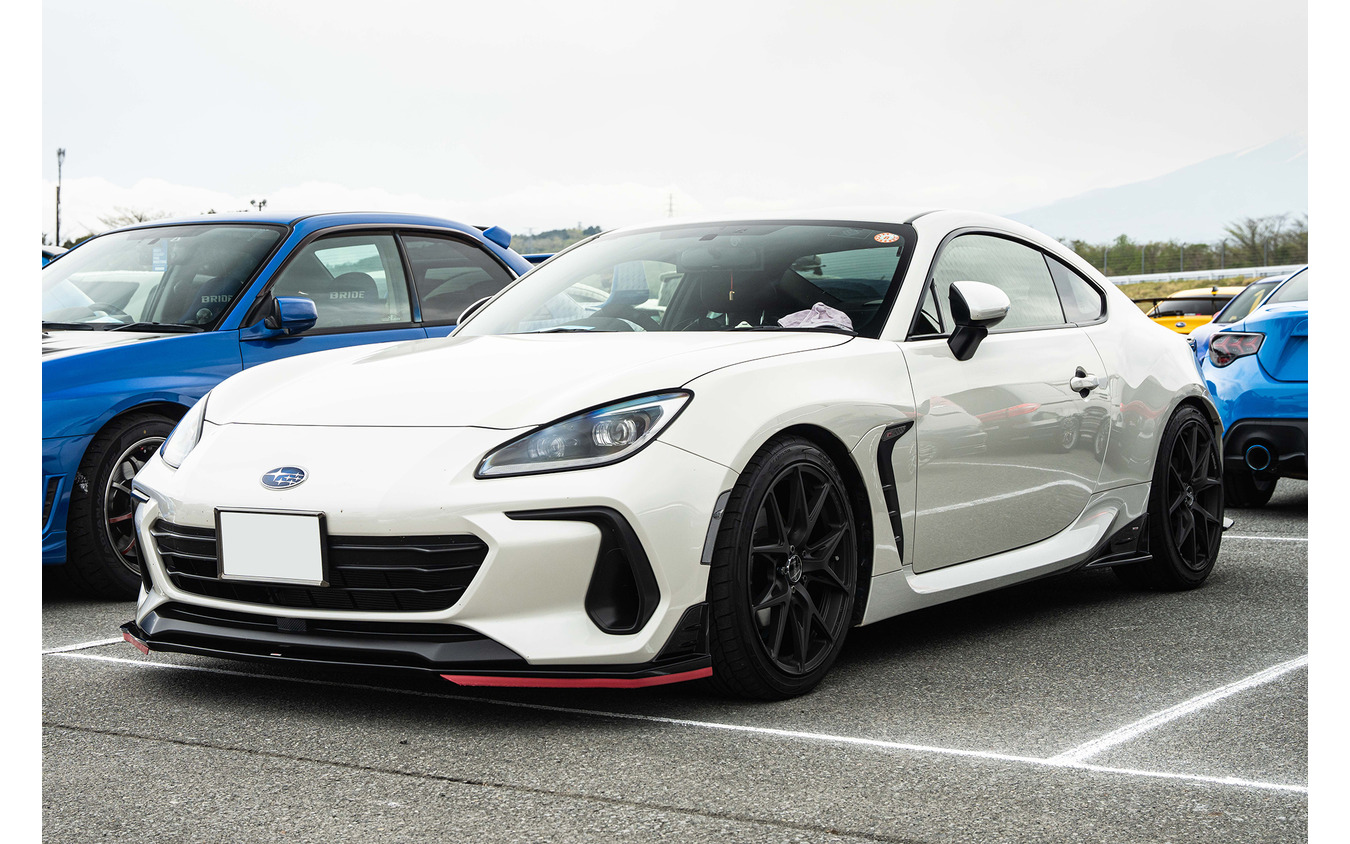 TOYOTA 86 × レイズ ベルサス VV21S