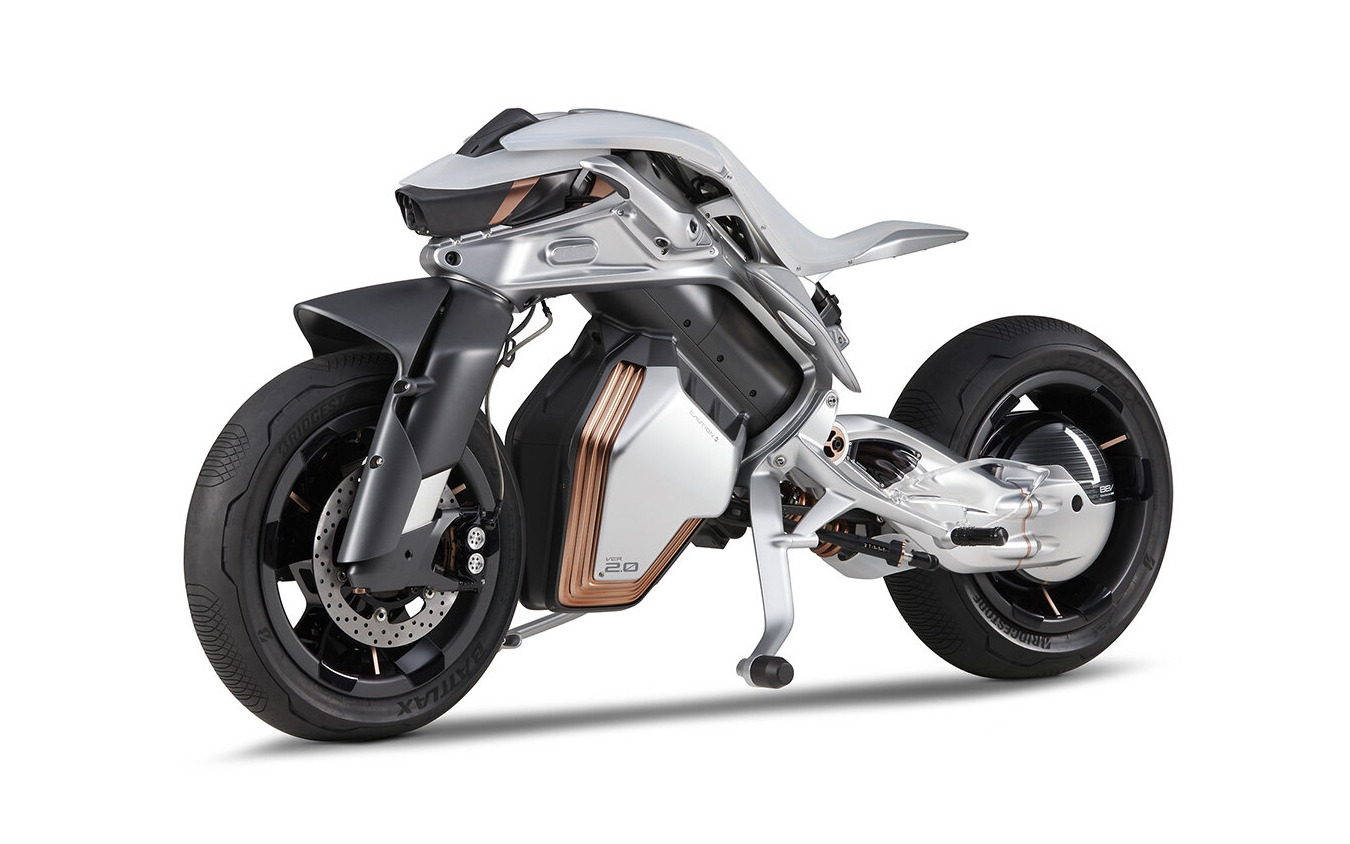 大阪・関西万博にも登場したバイクロボット「MOTOROiD2」