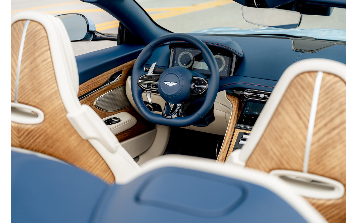 アストンマーティン パームビーチ・エディション DB12 ヴォランテ