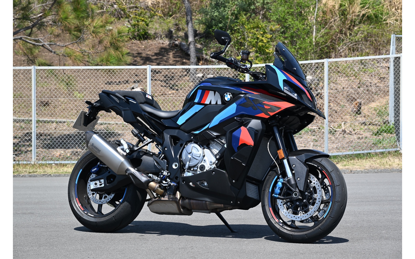BMW M 1000 XR