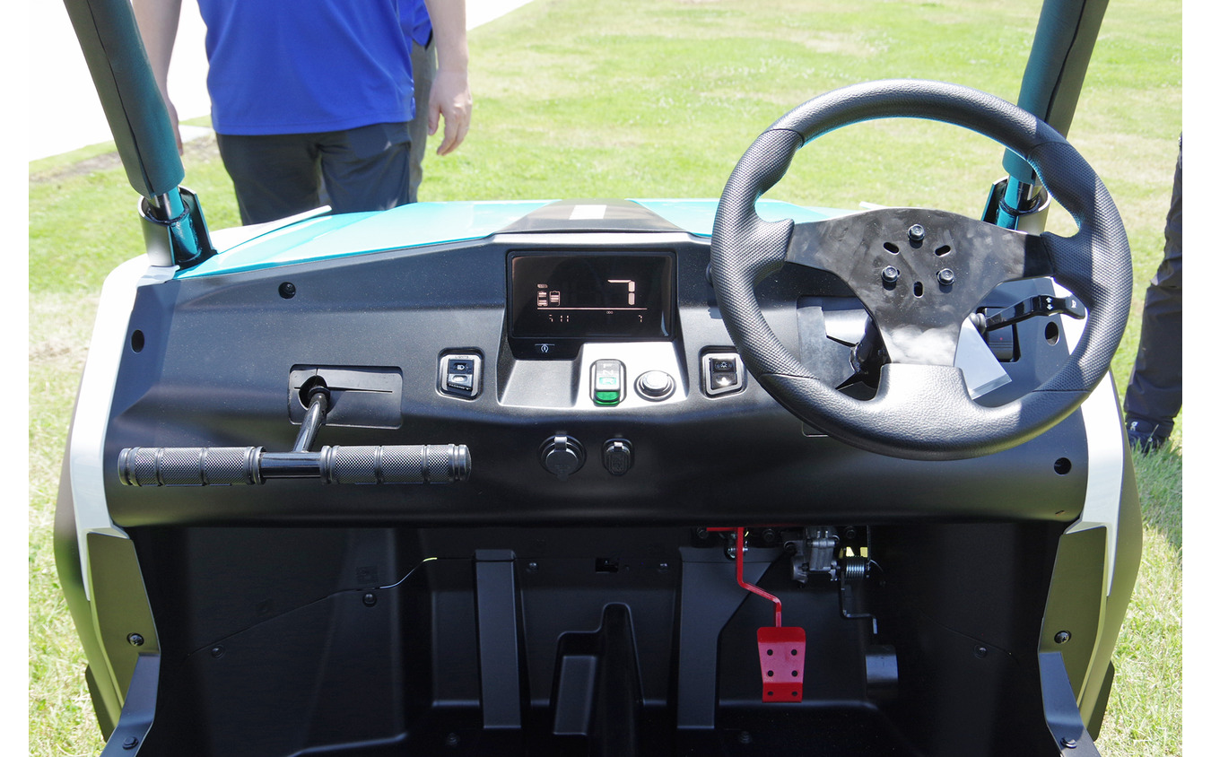 ヤマハの小型電動モビリティ「DIAPASON C580」改良モデルでは需要に応え右ハンドル化
