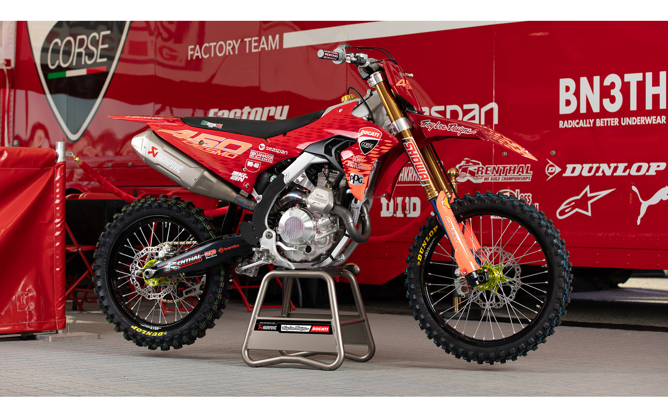 ドゥカティ初のモトクロス専用車「Desmo450 MX」