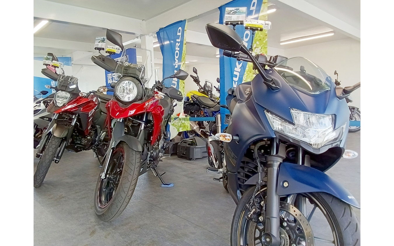 新型バイクのレンタルサービスを開始するスズキワールド多摩店