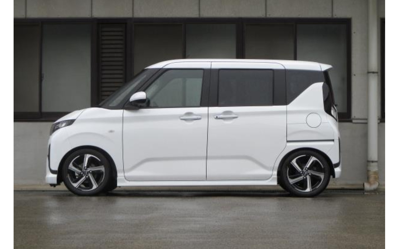 タナベ サステックプロCR ムーヴ装着例(最下部車高:フロント 46mmダウン / リア 56mmダウン)