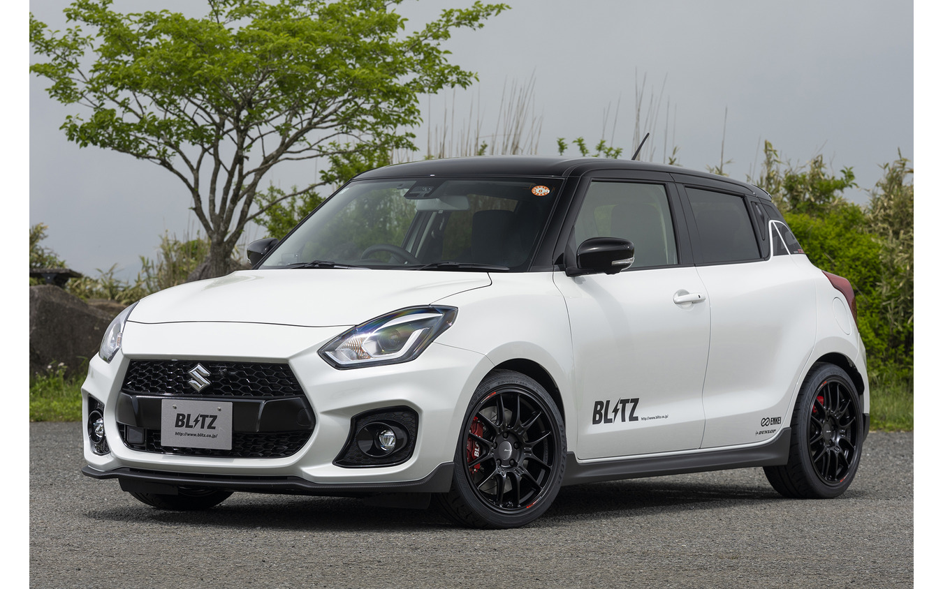 BLITZ × SUZUKI スイフトスポーツ ファイナルエディション