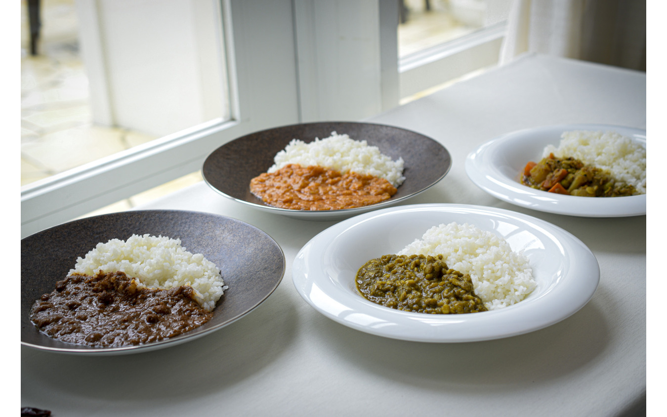 スズキが鳥善と共同開発したインドベジタリアンレトルトカレー発売