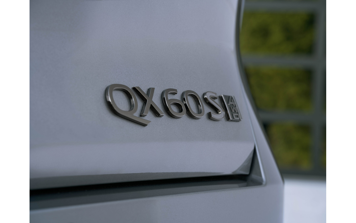 インフィニティ QX60 改良新型の「SPORT」