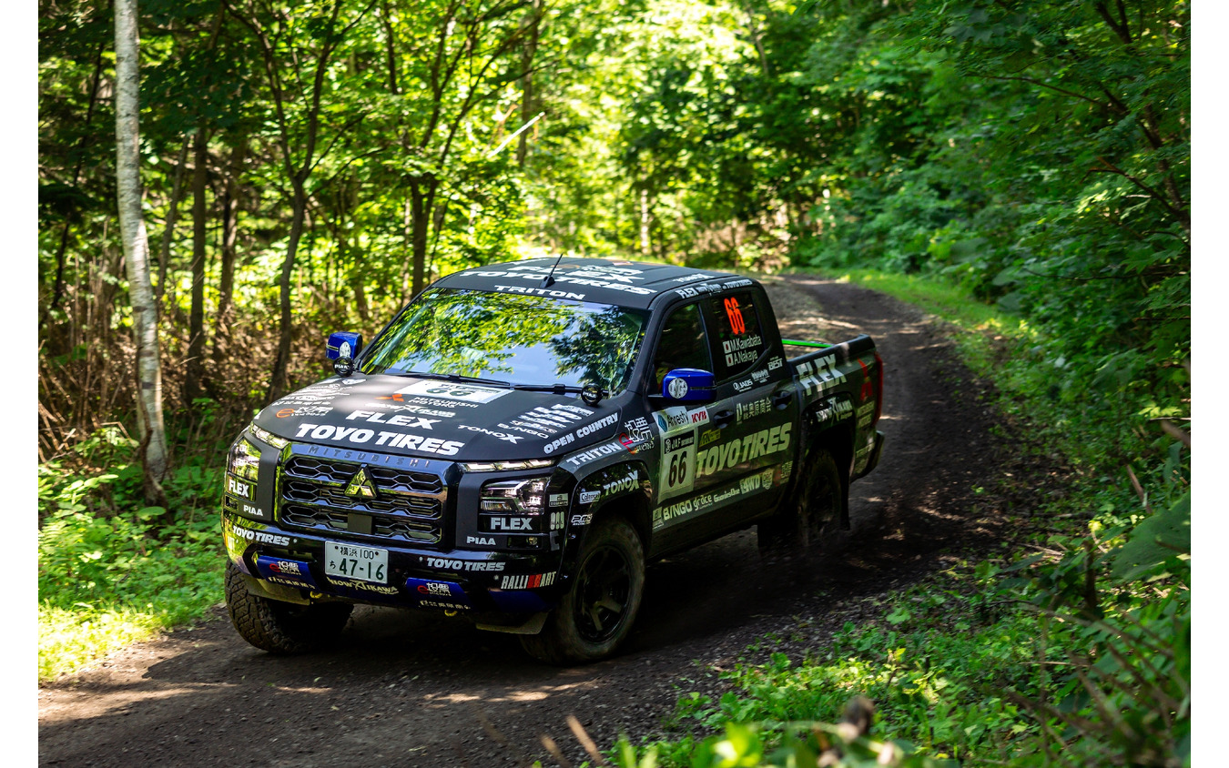 「FLEX SHOW AIKAWA Racing with TOYO TIRES」の川畑 真人選手のトライトン